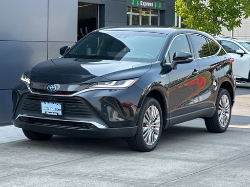 Used 2021 Toyota Venza Limited w/ Advanced Technology Package AWD/4WD image 7