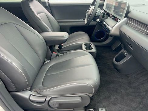 Certified 2023 Hyundai Ioniq 5 SEL w/ Cargo Package image 19
