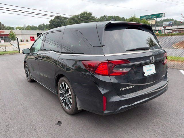 Used 2025 Honda Odyssey Elite image 3