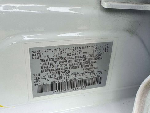 Certified 2025 Nissan Sentra SV image 18