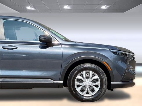 Used 2025 Honda CR-V LX image 34