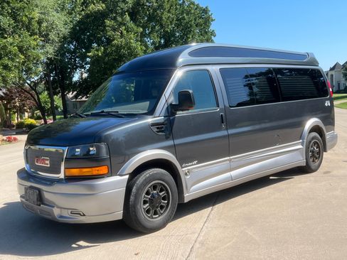 Used 2016 GMC Savana 2500 Extended image 13