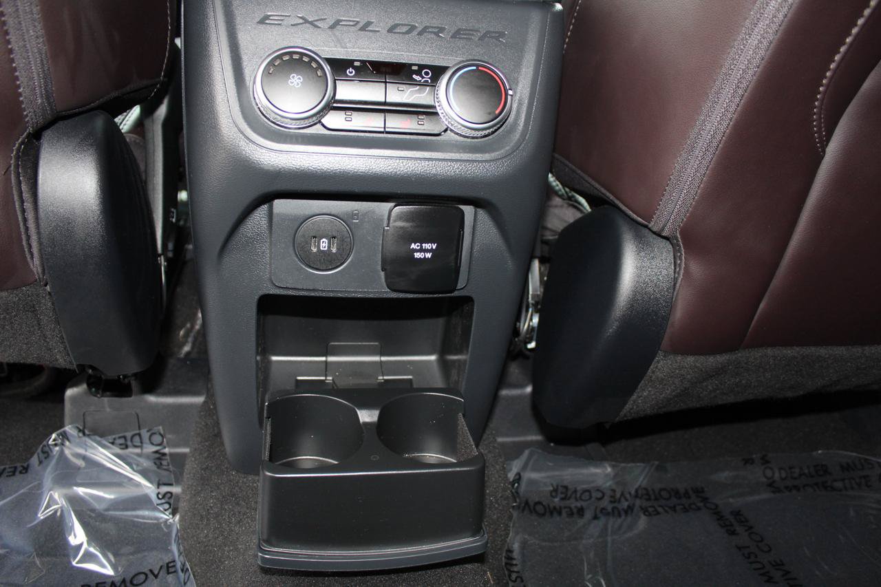 Used 2025 Ford Explorer Platinum w/ LUX Leather Package AWD/4WD image 64