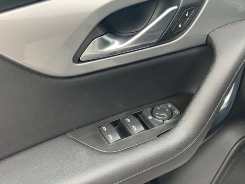 Used 2020 Chevrolet Blazer LT image 21