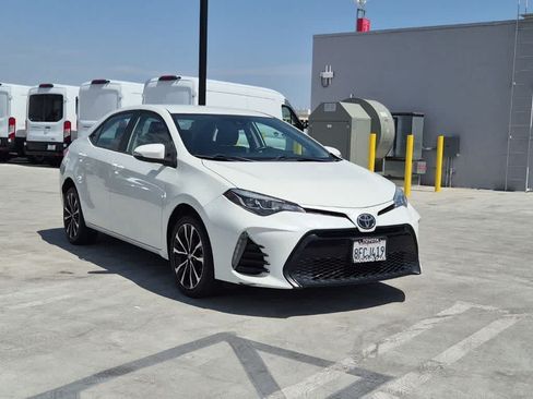 Used 2018 Toyota Corolla SE w/ Carpet Mat Package (TMS) FWD image 7