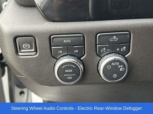 Used 2023 GMC Sierra 1500 SLE image 13