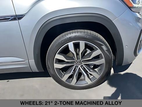 Used 2023 Volkswagen Atlas Cross Sport SEL Premium R-Line AWD/4WD image 11