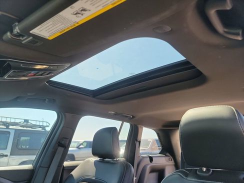 Used 2024 Jeep Grand Cherokee Altitude image 6