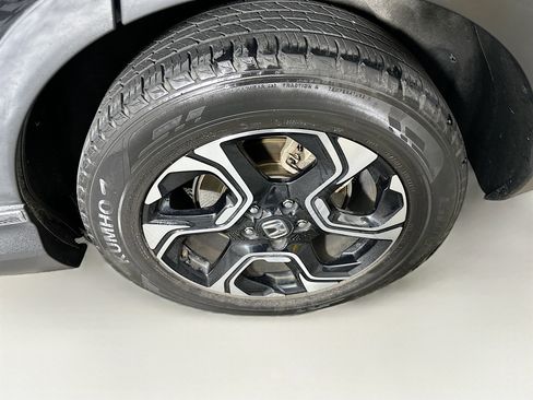 Used 2017 Honda CR-V Touring image 11