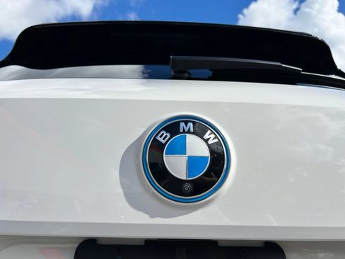 Used 2024 BMW iX xDrive50 w/ Convenience Package AWD/4WD image 23