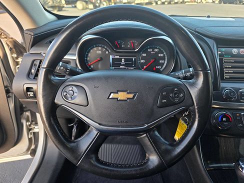 Used 2017 Chevrolet Impala LT image 16