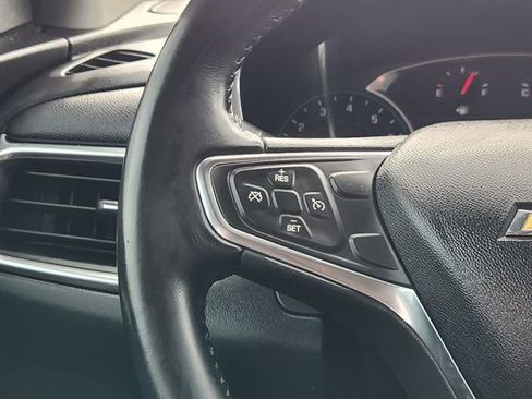 Used 2019 Chevrolet Equinox LT FWD image 28