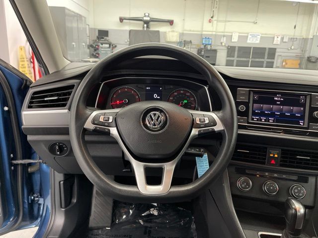 Used 2019 Volkswagen Jetta S w/ Driver Assistance Package FWD image 15