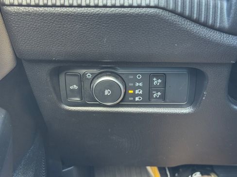 Used 2025 Ford Ranger Lariat w/ Chrome Accent Package image 17