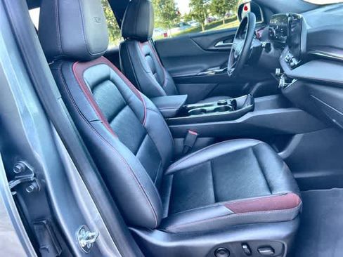 Used 2025 Chevrolet Equinox RS w/ Safety and Technology Package FWD image 12