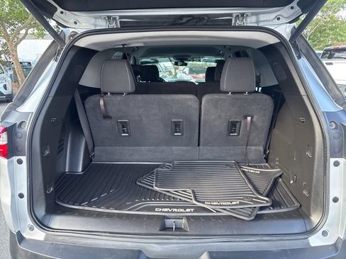 Used 2018 Chevrolet Traverse LT w/ LPO, Black Accent Package AWD/4WD image 25