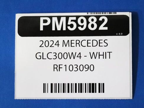 Used 2024 Mercedes-Benz GLC 300 4MATIC w/ Driver Assistance Package image 34