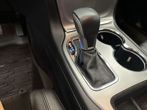 Used 2018 Jeep Grand Cherokee Altitude AWD/4WD image 25