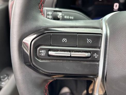 Used 2023 Chevrolet Colorado Z71 w/ Z71 Convenience Package 2 AWD/4WD image 19