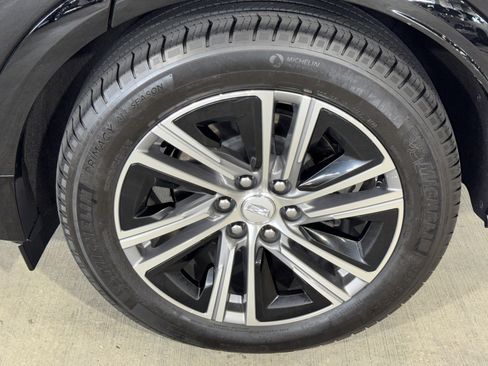 Used 2023 Cadillac Lyriq 2WD image 37