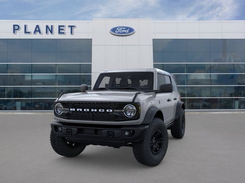 New 2026 Ford Bronco Big Bend w/ Black Diamond Package AWD/4WD image 2
