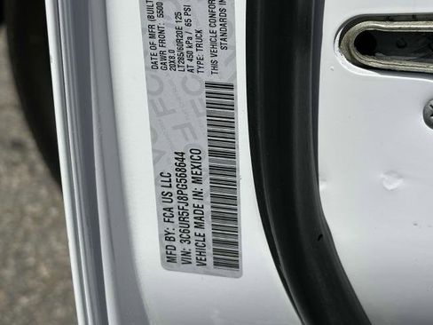 Used 2023 RAM 2500 Laramie w/ Night Edition image 16