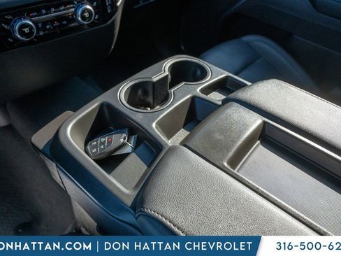 Used 2025 GMC Sierra 1500 SLT AWD/4WD image 16