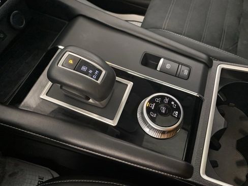 Used 2022 Mitsubishi Outlander SE image 21