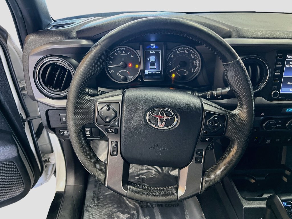 Used 2021 Toyota Tacoma TRD Off-Road w/ Technology Package AWD/4WD image 11