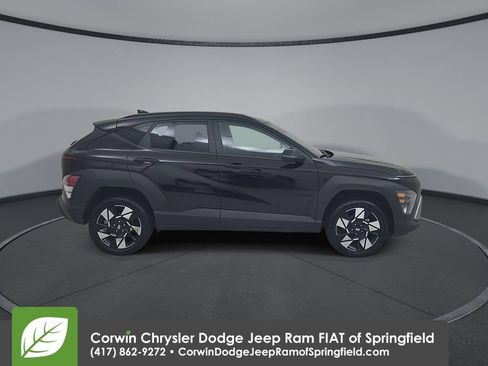 Used 2025 Hyundai Kona SEL AWD/4WD image 17