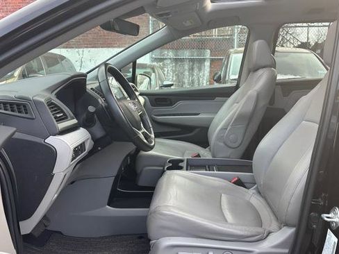 Used 2022 Honda Odyssey EX-L image 2