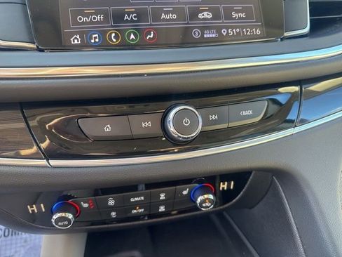 Used 2021 Buick Enclave Essence w/ Sound and Sites Package image 15