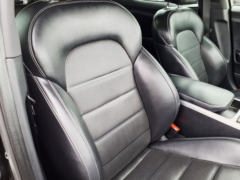 Used 2019 Kia Stinger GT2 image 12