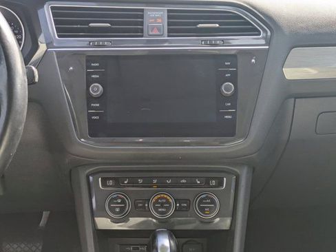 Used 2018 Volkswagen Tiguan SEL image 13