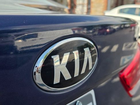 Used 2017 Kia Optima LX FWD image 9