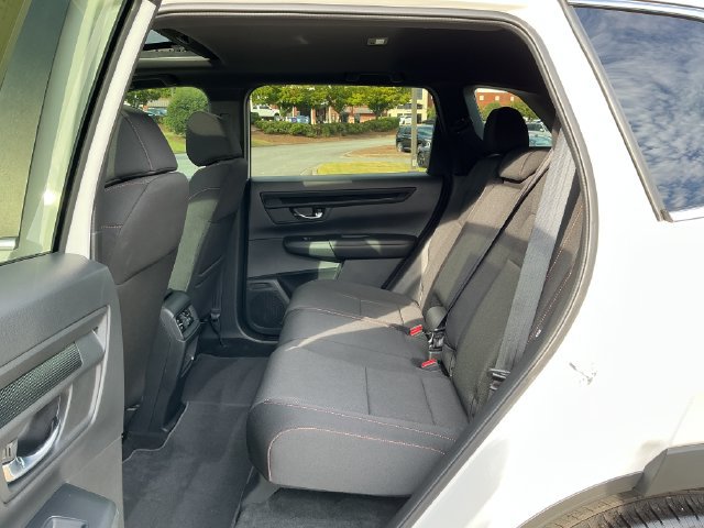 Used 2025 Honda CR-V Sport image 25