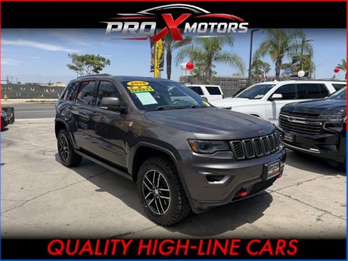 Used 2018 Jeep Grand Cherokee Trailhawk w/ Trailhawk Luxury Group AWD/4WD image 1