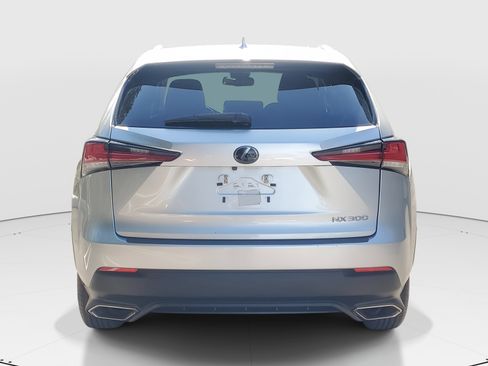 Used 2018 Lexus NX 300 FWD image 6