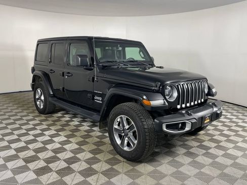 Used 2019 Jeep Wrangler Unlimited Sahara AWD/4WD image 24