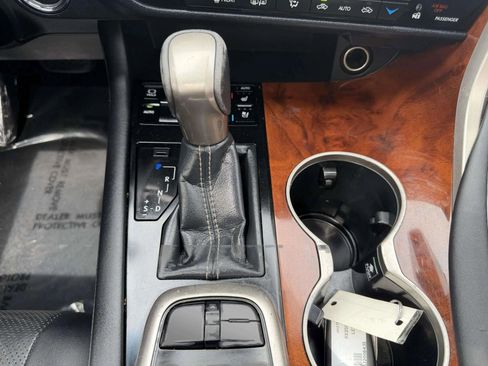 Used 2018 Lexus RX 350L AWD image 36