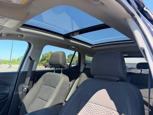Used 2020 GMC Terrain SLE w/ Driver Convenience Package FWD image 15