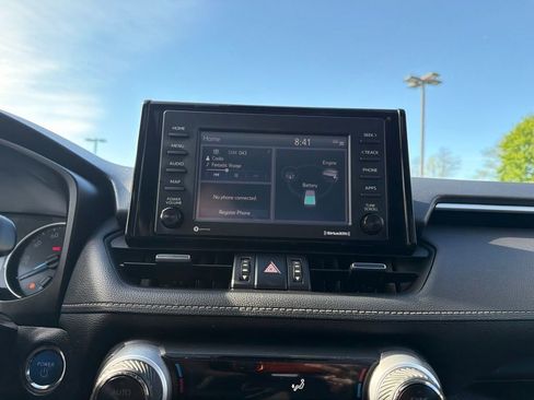 Certified 2022 Toyota RAV4 XLE Premium AWD/4WD image 26
