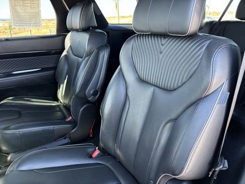 Used 2023 Hyundai Palisade Calligraphy image 15