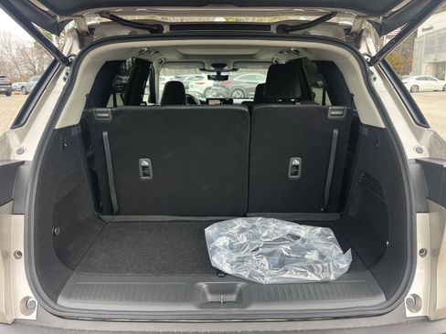 Used 2025 INFINITI QX60 Luxe w/ Vision Package image 9