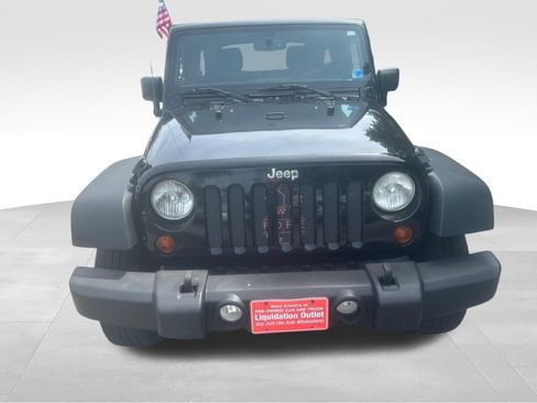 Used 2014 Jeep Wrangler Unlimited Rubicon w/ Connectivity Group AWD/4WD image 31