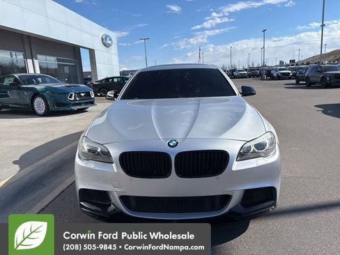 Used 2012 BMW 528i Sedan image 2