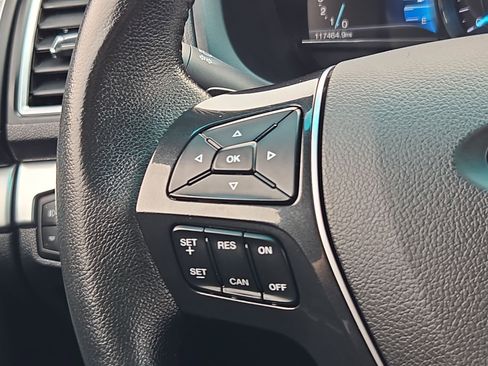 Used 2017 Ford Explorer Limited image 17