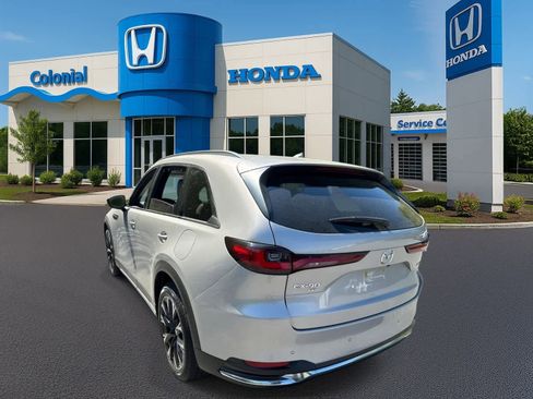 Used 2024 MAZDA CX-90 Plug-In Hybrid w/ Premium Pkg AWD/4WD image 4