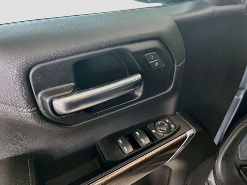 Used 2022 Chevrolet Silverado 1500 LT AWD/4WD image 18
