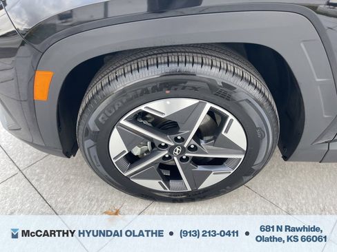 Certified 2025 Hyundai Tucson SEL image 18